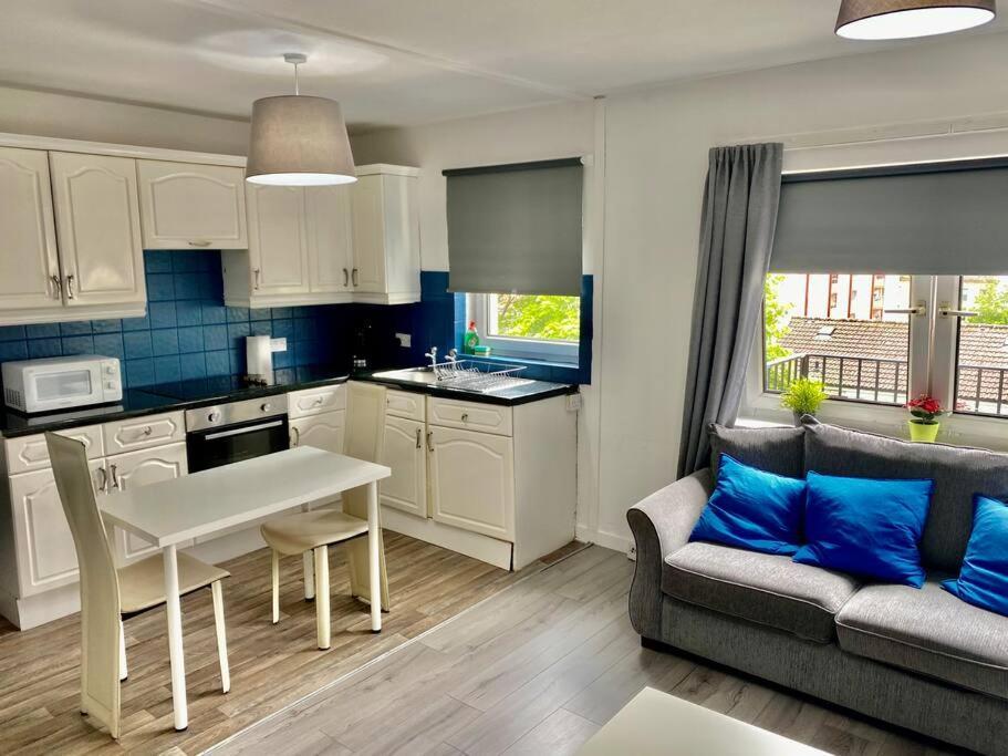 Chic Flat With Balcony Close To Merchant City Glasgow Dış mekan fotoğraf